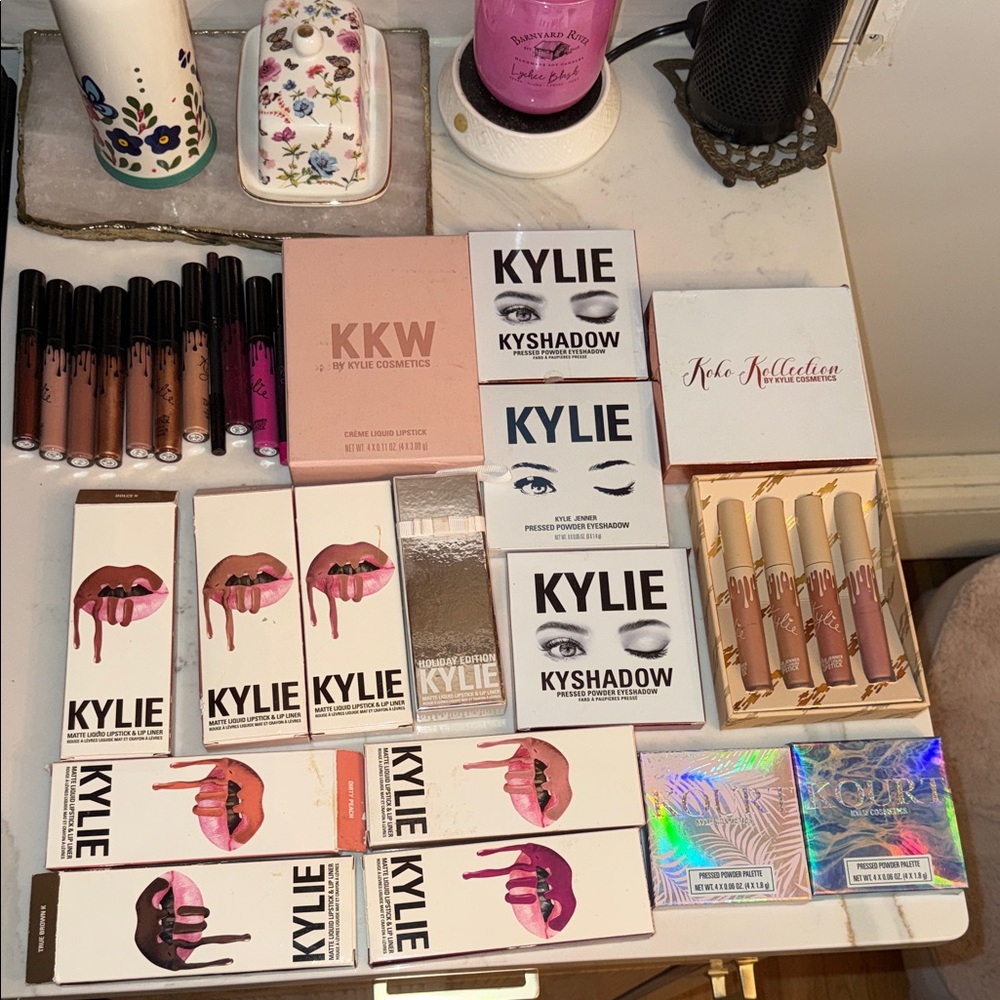 Kylie Cosmetics Lip Collection - Bold Pinks and Nudes